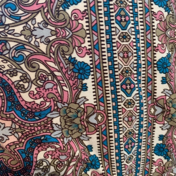 Forever 21 blouse - Picture 3 of 6